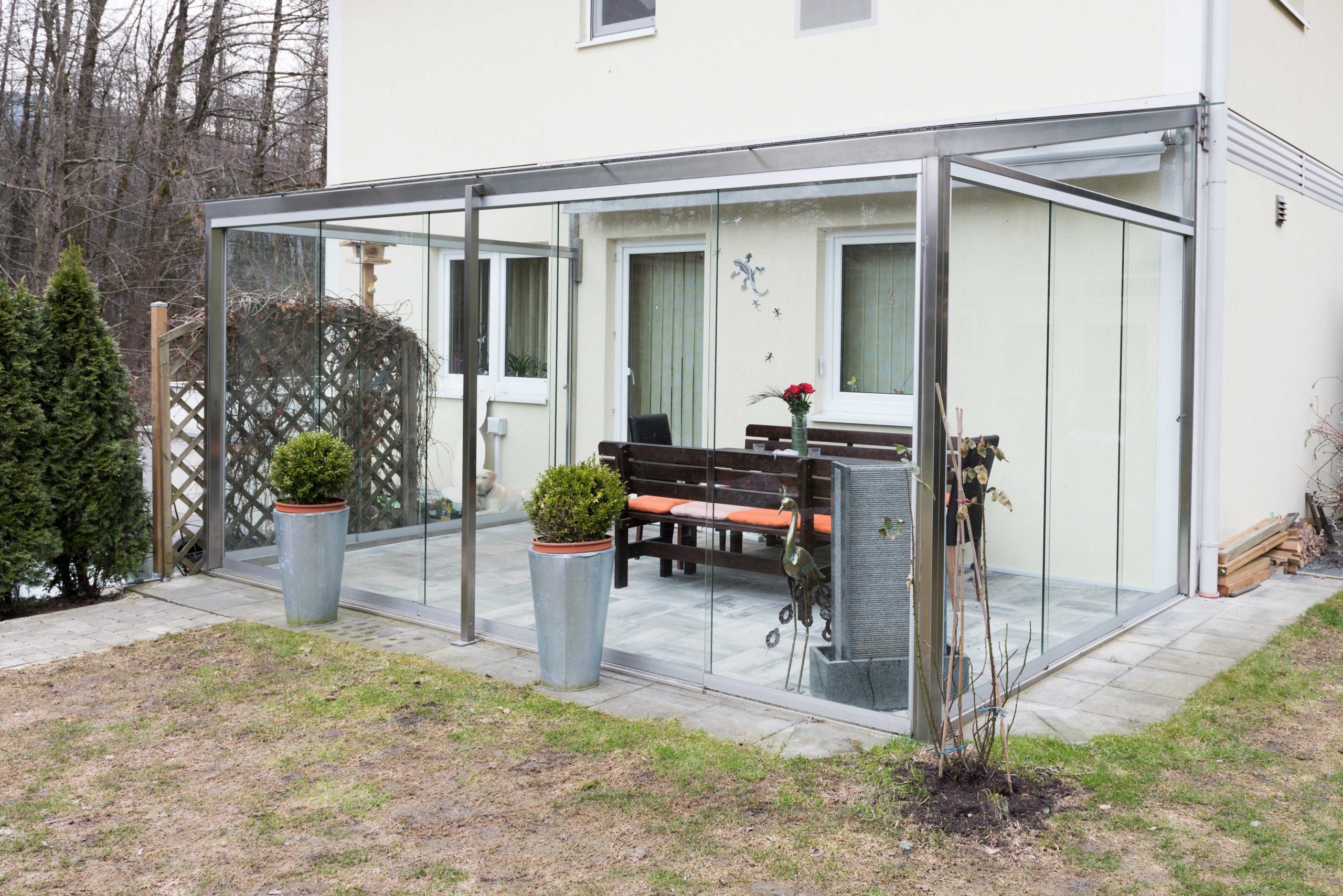 B&W Glasbau Sunflex Systeme Isolierglas Windschutz Verglasung Balkonverglasung Balkon