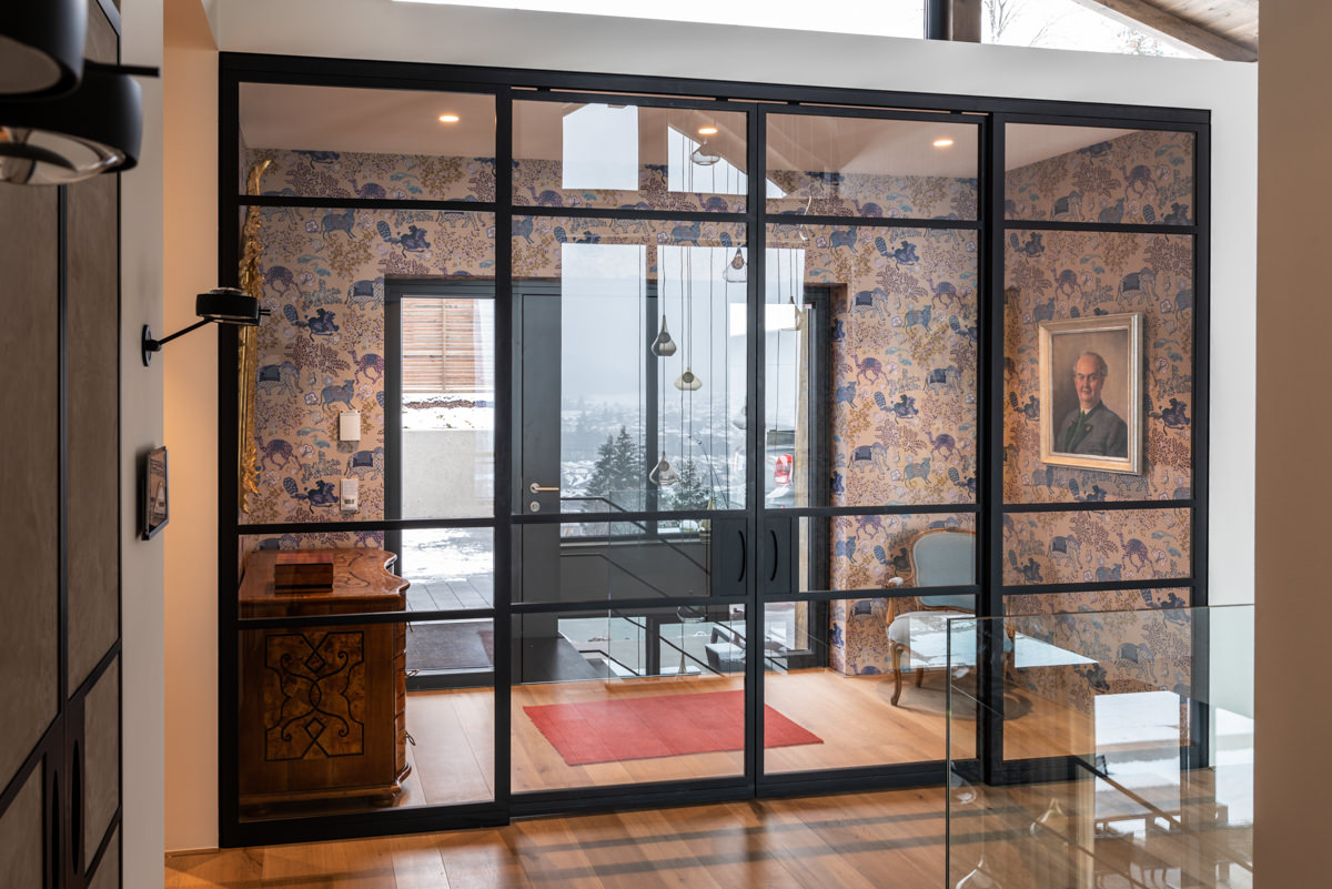 Glasbau im Loftdesign